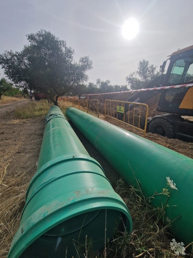 Saneamiento más verde en Salteras con tuberías sos...