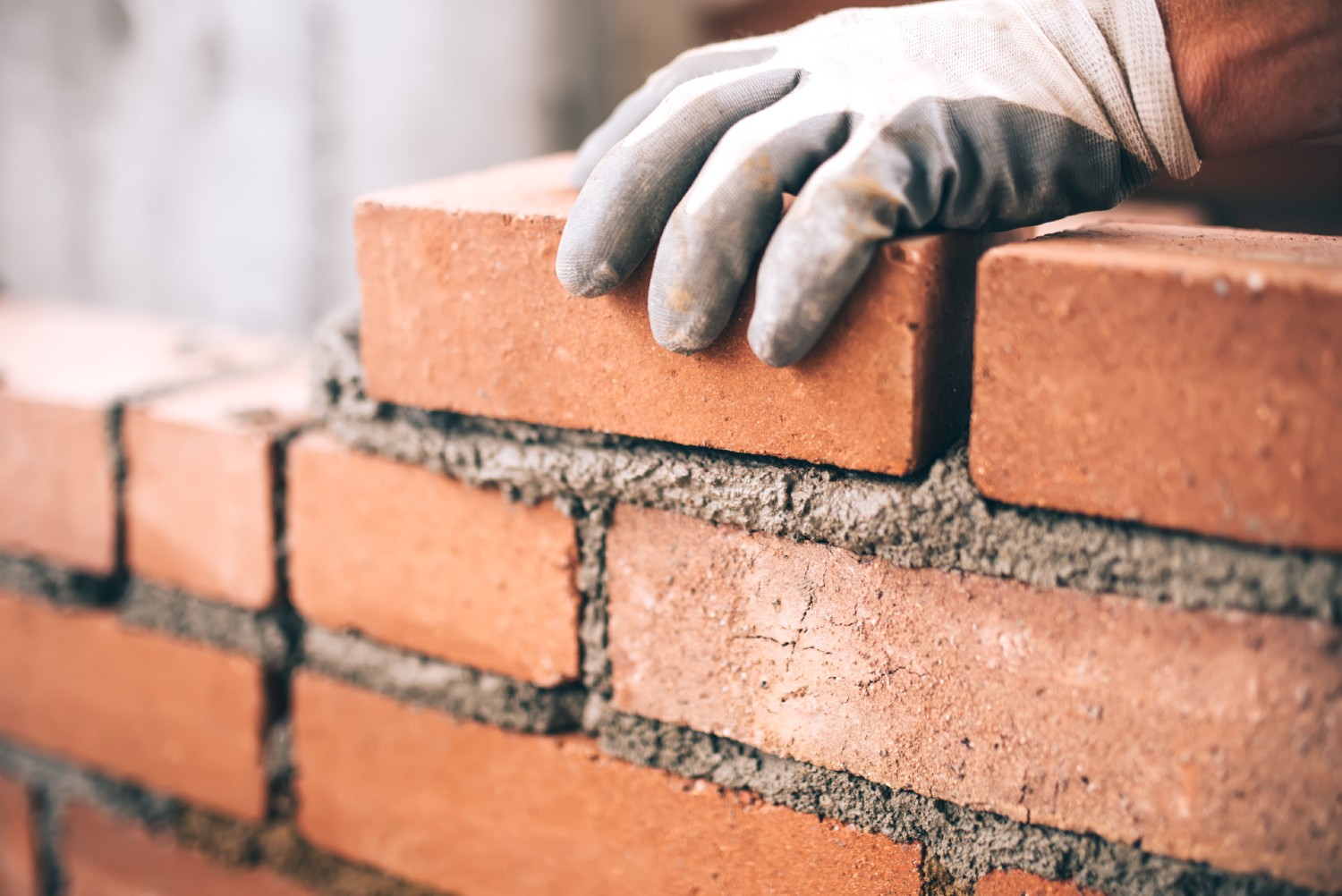 El empleo en la construcción crece un 4,3 % y el ...