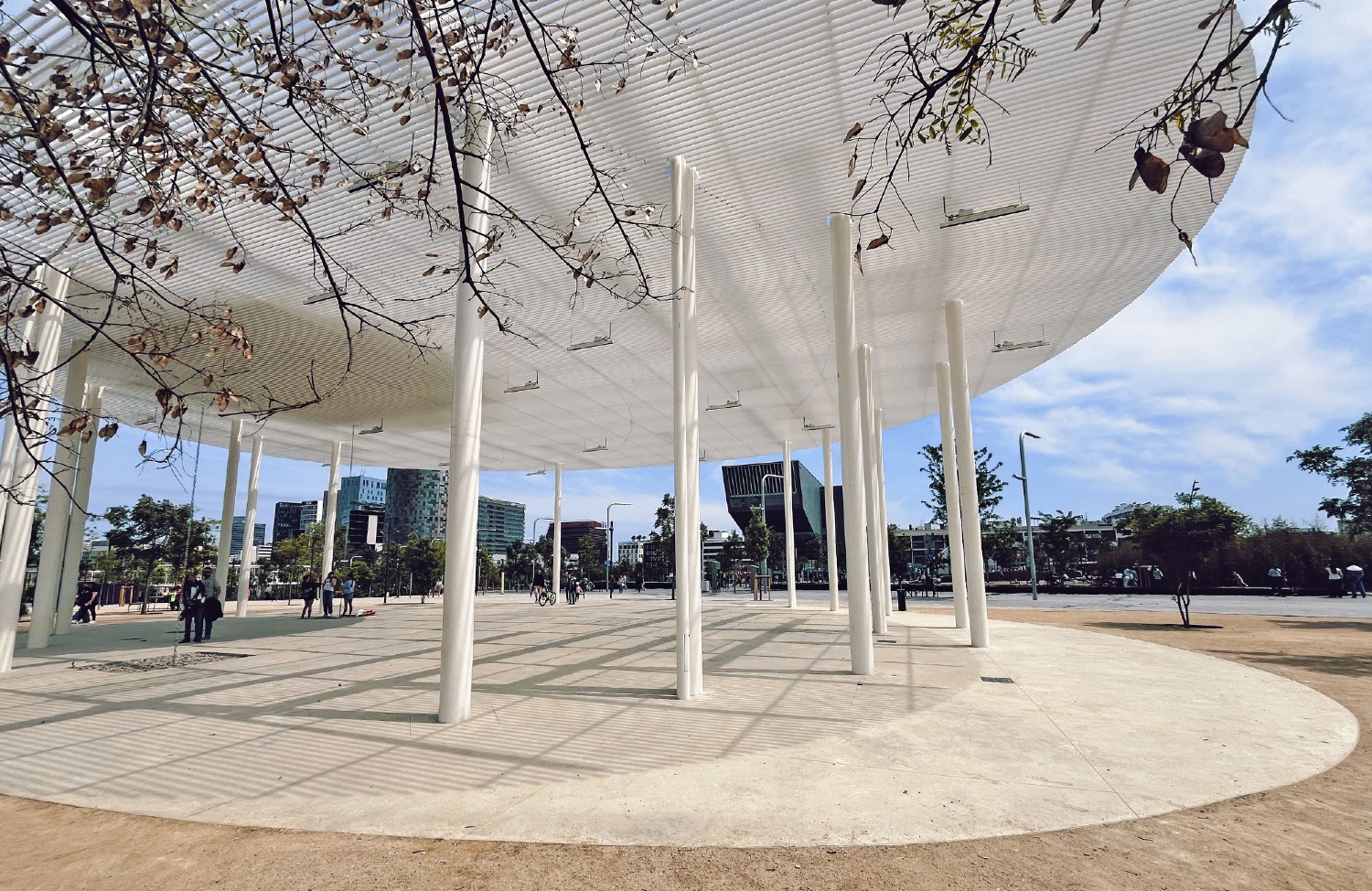 El Parc de les Glòries se reinventa como pulmón ve...