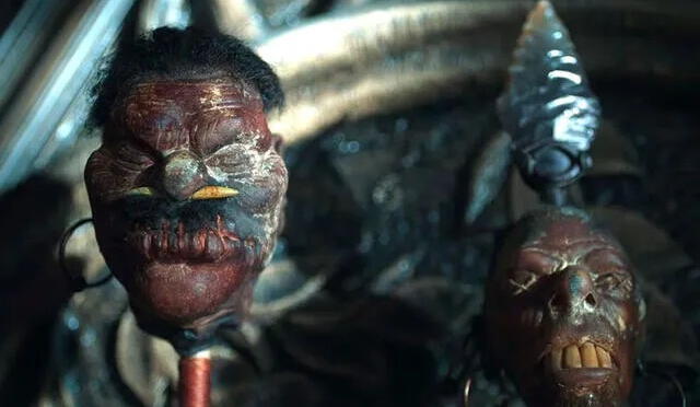  Según Morticia Adams, estas cabezas fueron traídas después de una expedición en la selva del Perú. Foto: Netflix   