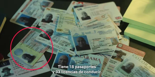  Mientras le revisaban sus cosas al 'Tío Lucas', se puede ver que tiene un brevete peruano. Foto: Netflix   