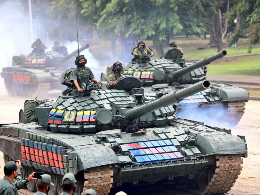 Así es el arsenal militar de Venezuela frente a EEU...