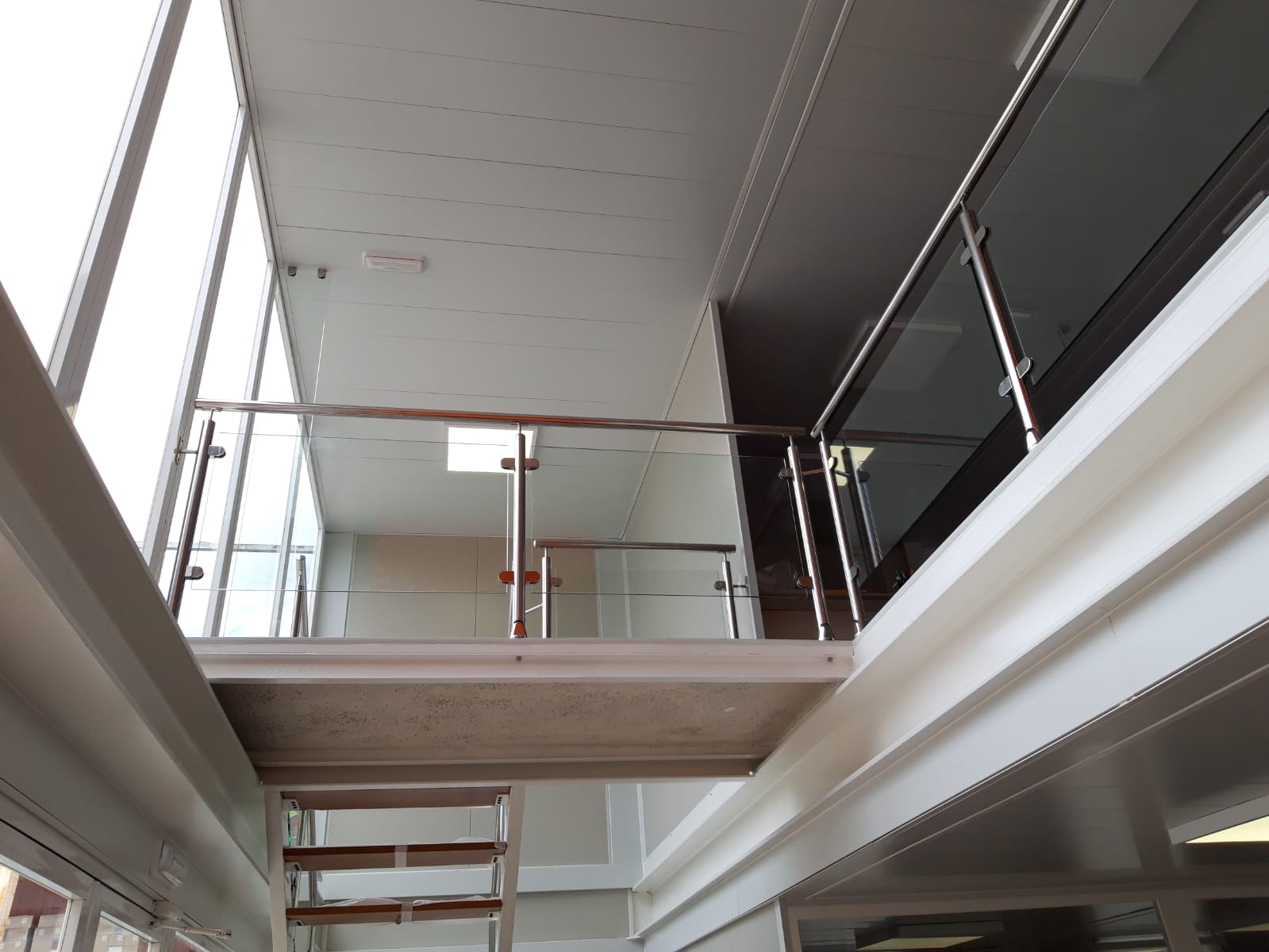 Oficina estándar modular 2 alturas